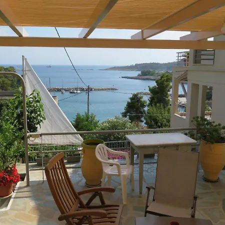 Villa Iguana Votsi Alónnisos