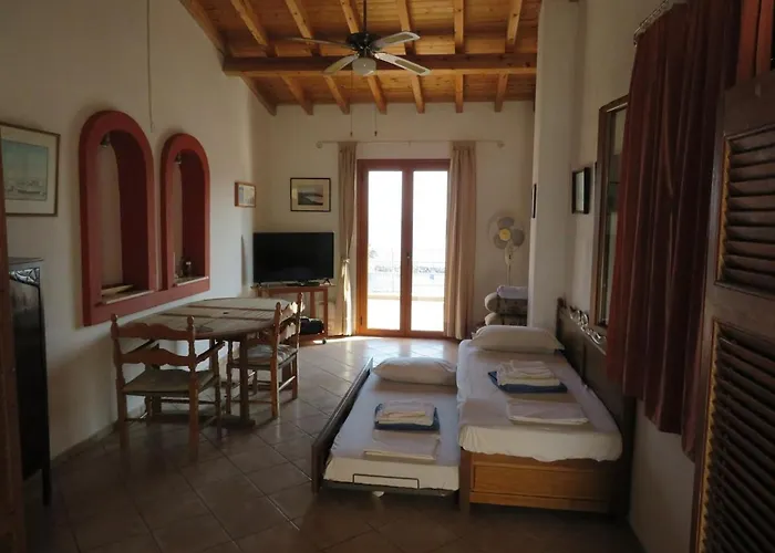 Iguana Votsi Villa *