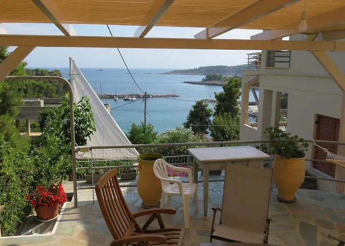 Villa Iguana Votsi Alónnisos